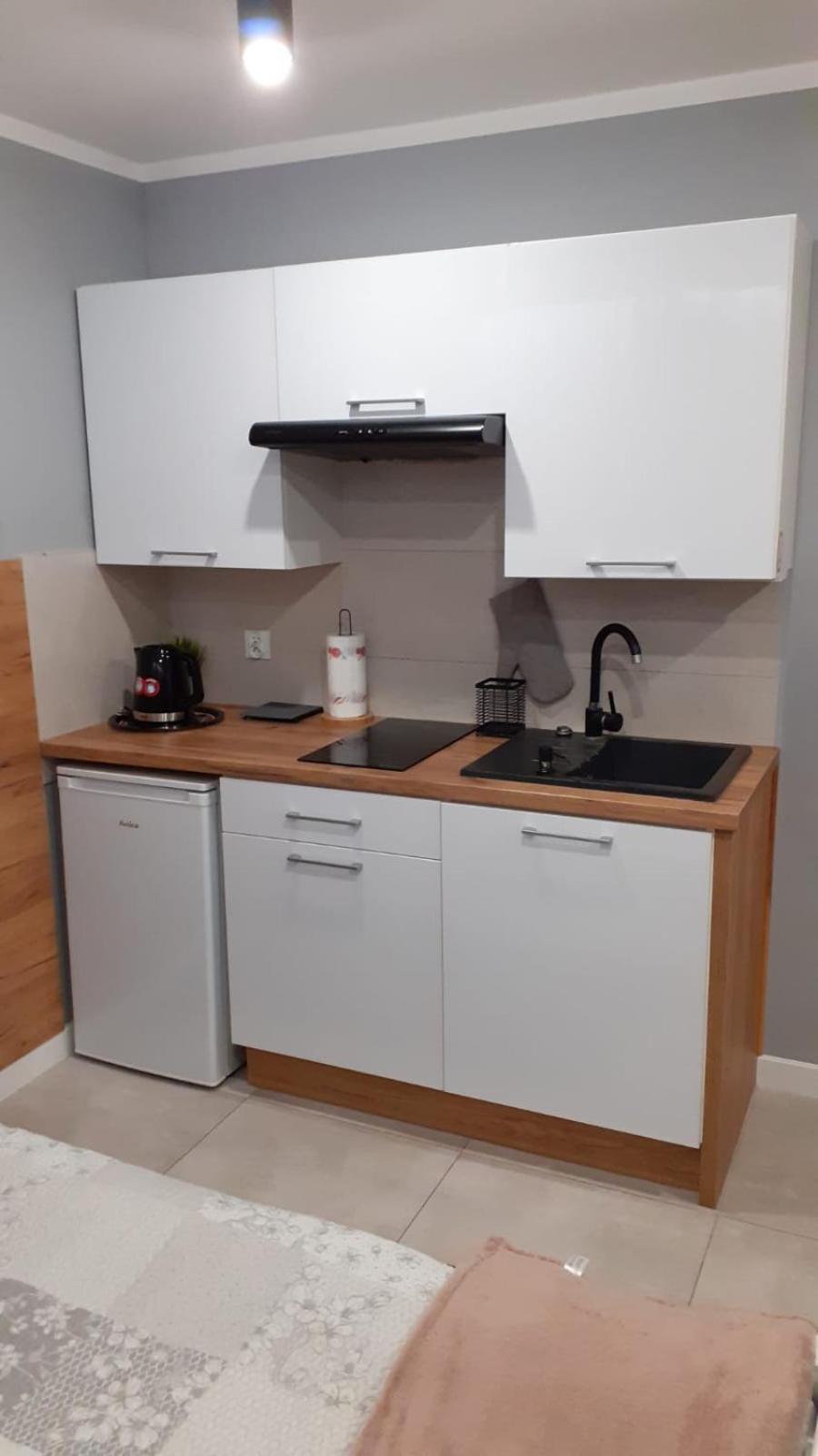 Rybacka 48 - Twoje Miejsce Wypoczynku, Domki, Pokoje, Apartamenty Jantar Esterno foto